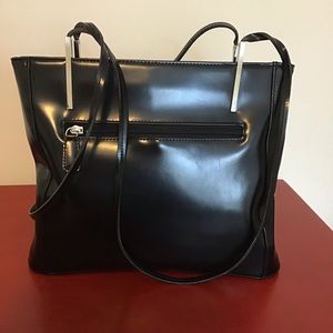 Guess black shoulder purse